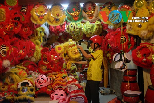 La fête de la mi-automne bat son plein à Hanoi - ảnh 2